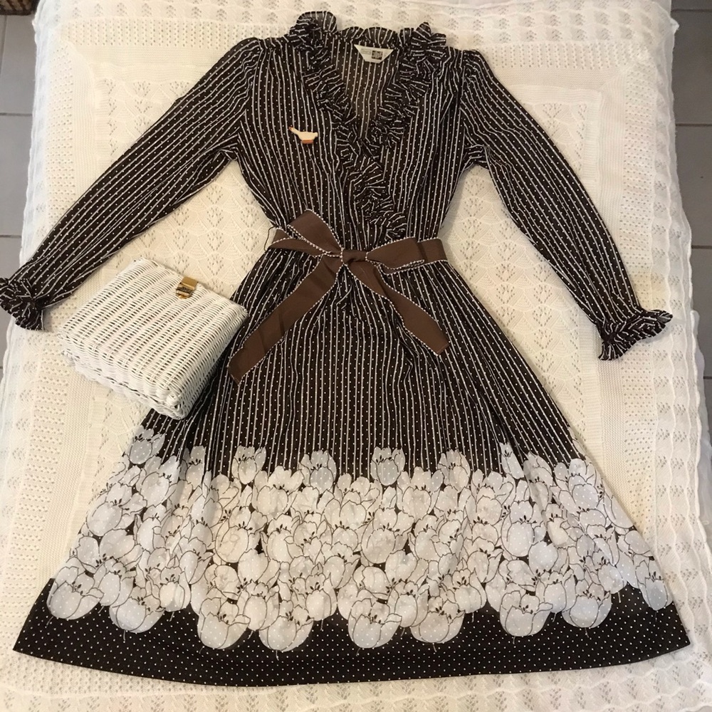Brown vintage 1970s ruffle wrap dress
